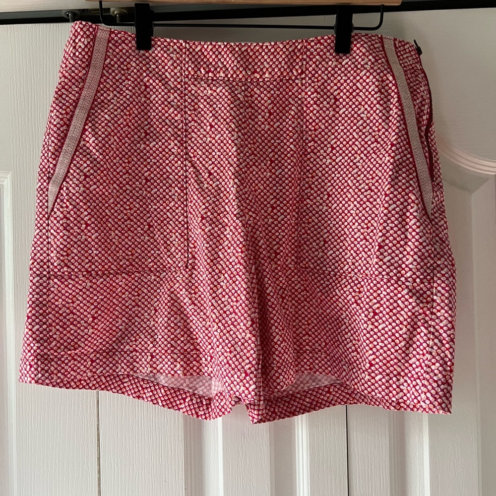 CAbi Women's Picnic Shorts Flat Front RedPatterned Pocket and Detail Sz 8 EUC